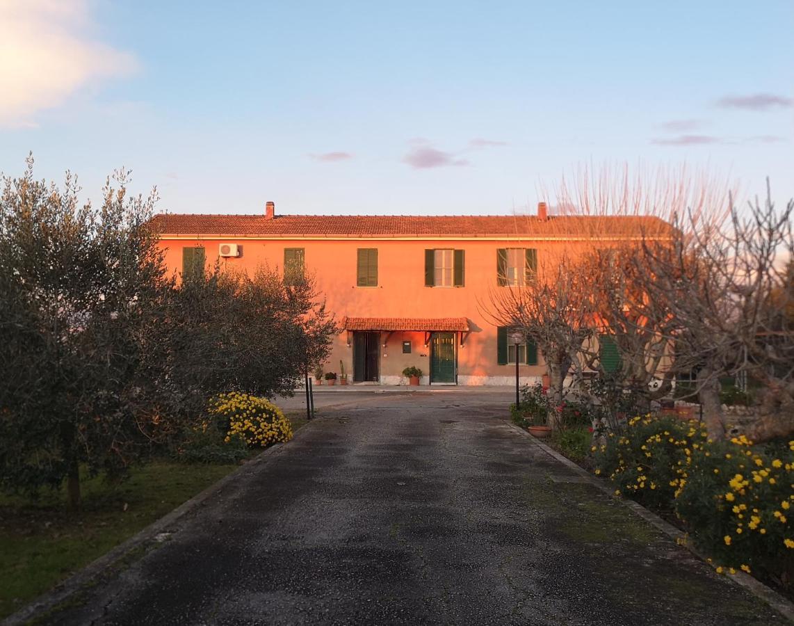Eco House San Michele Hostel Borgo San Michele  Kültér fotó