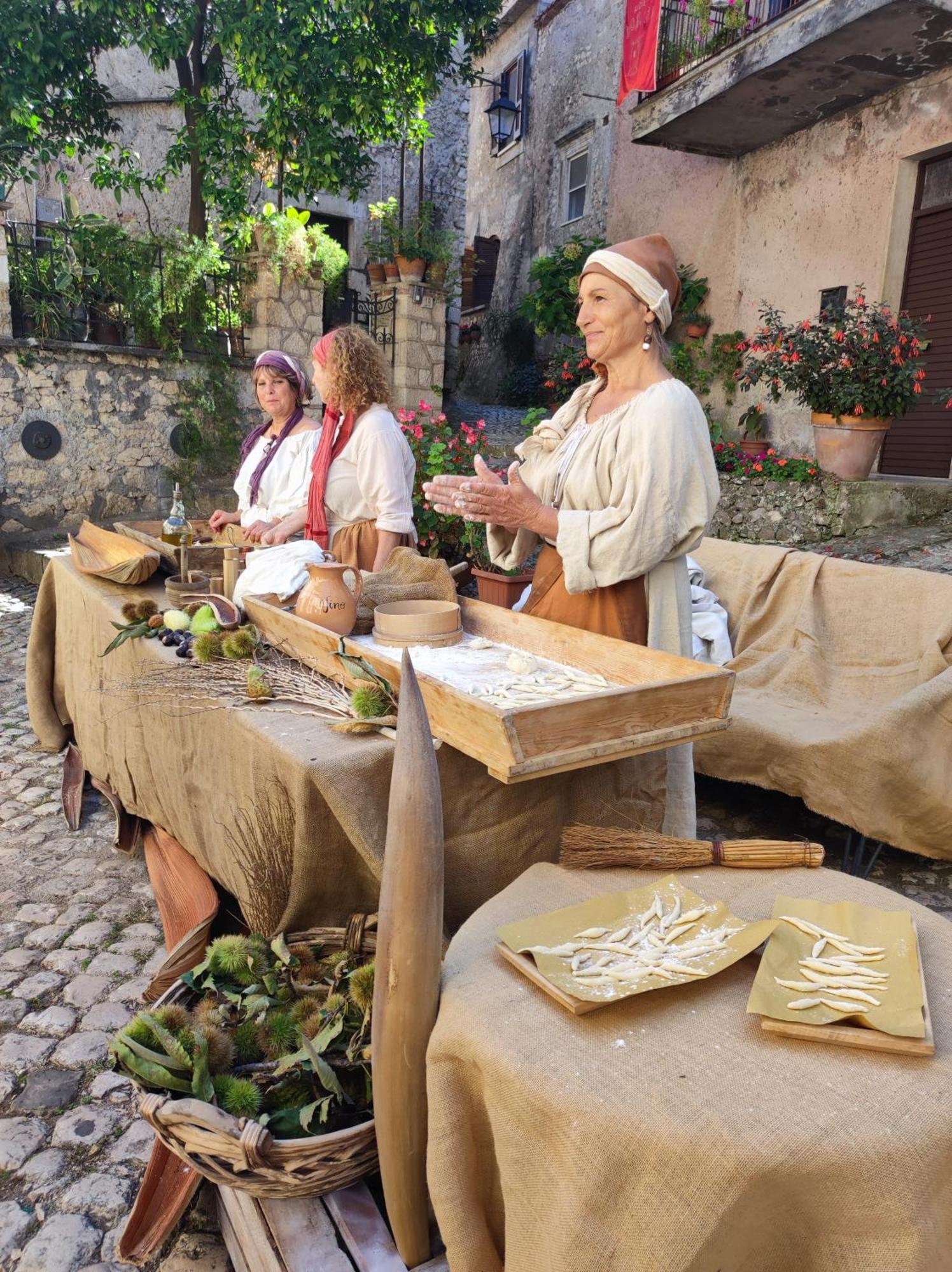 Eco House San Michele Hostel Borgo San Michele  Kültér fotó